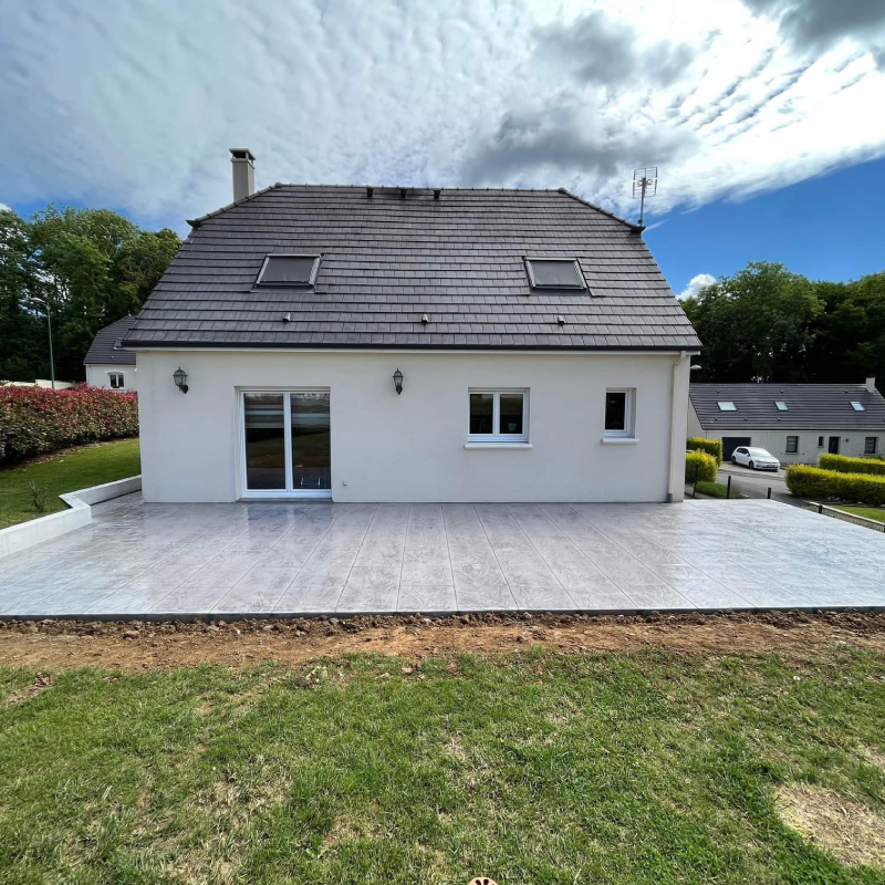 Bien préparer son projet de terrasse en béton décoratif