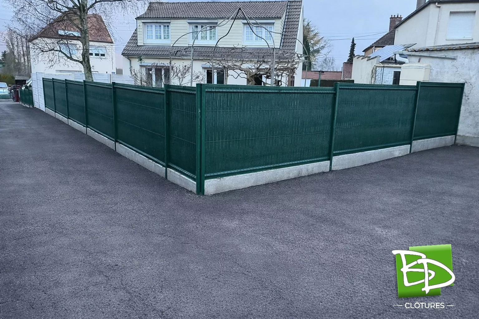 Clôtures en béton décoratif : L’esthétique qui dure !